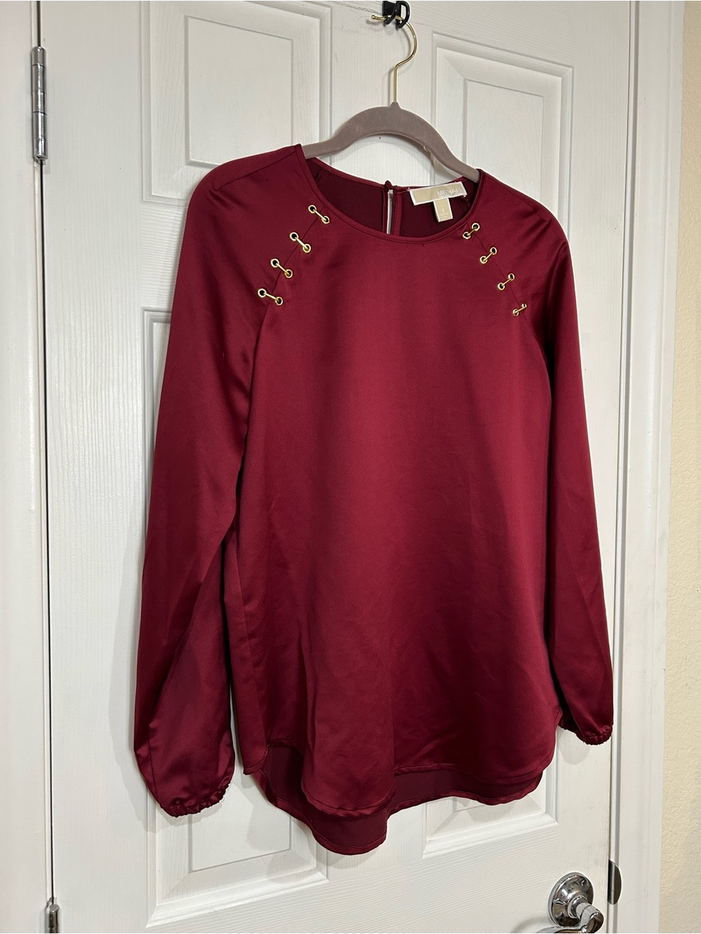 MICHAEL Michael Kors Wine Gold Grommet Hardware Satin Blouse Size S